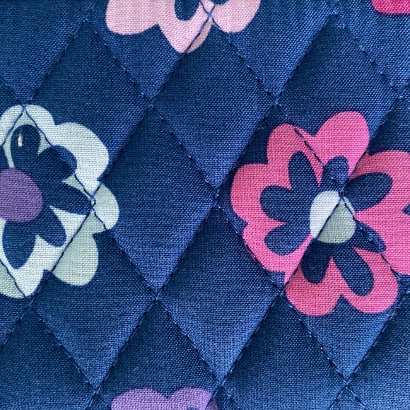 Vera Bradley On the Square Wristlet (Ellie Flowers) - Picture 3 of 8